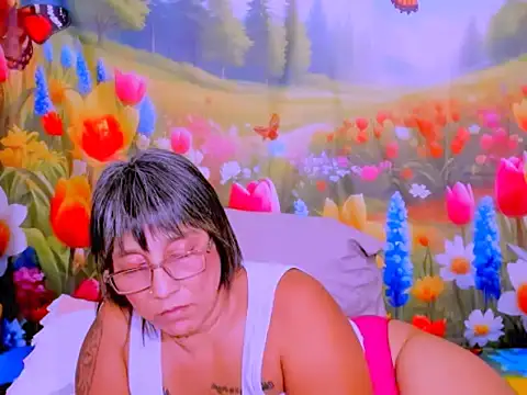 indianroxy webcam