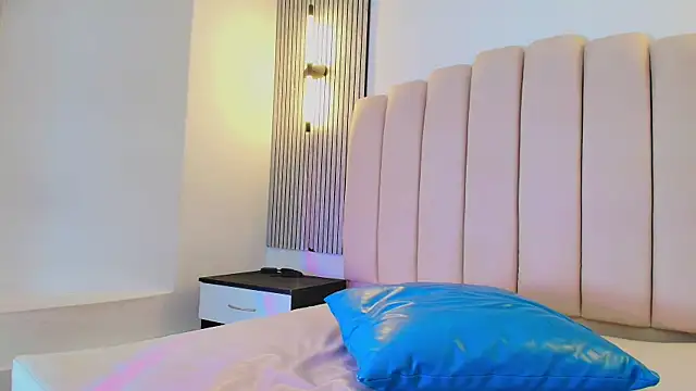lian_cameron webcam