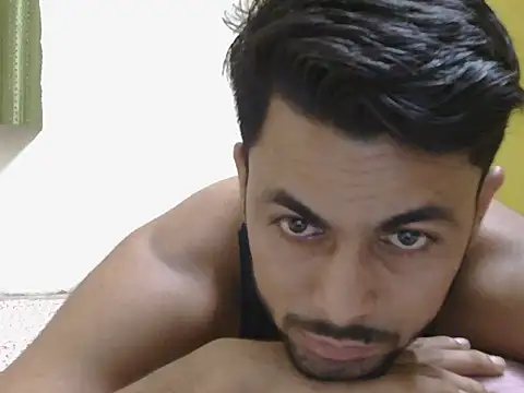 Stubborndesiboy webcam