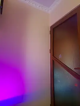 LunaBlaise webcam