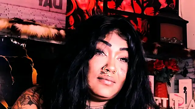 indian_dreamgirl webcam