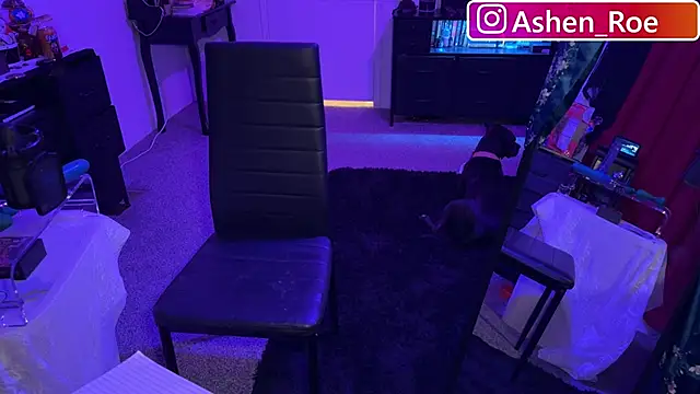 AshenRoe webcam