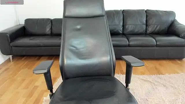 HornyNalia webcam