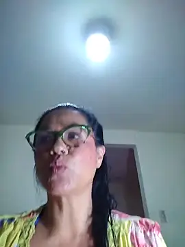 naughty_doll_horny webcam