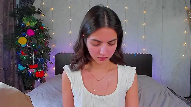 Milana_Crystal_ webcam
