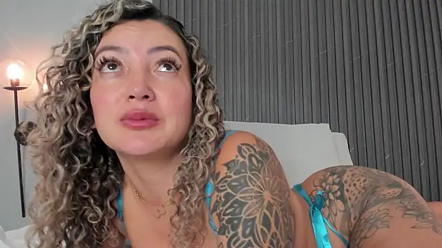 mia_dollce webcam