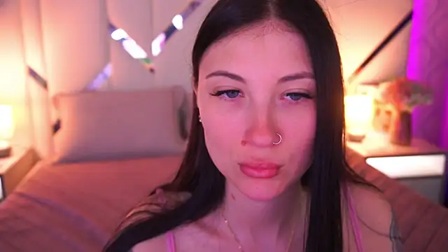 LunaaMay webcam