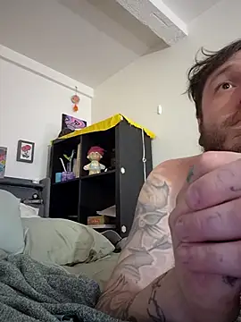 XxSweetlilSpitfirexX webcam