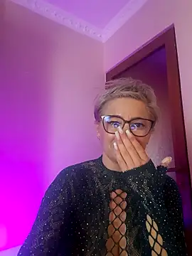 LunaBlaise webcam