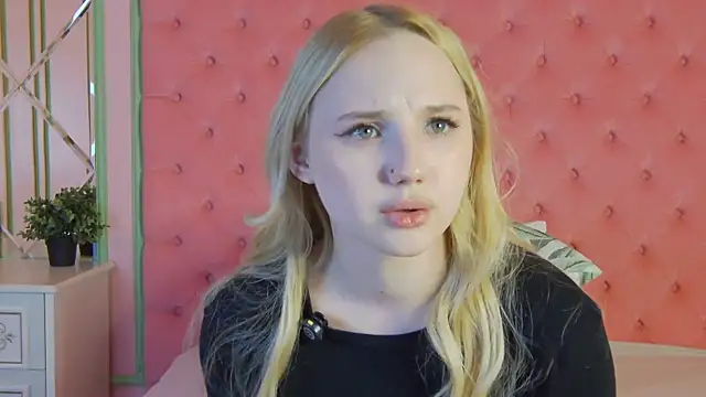 Sky_Cutie webcam