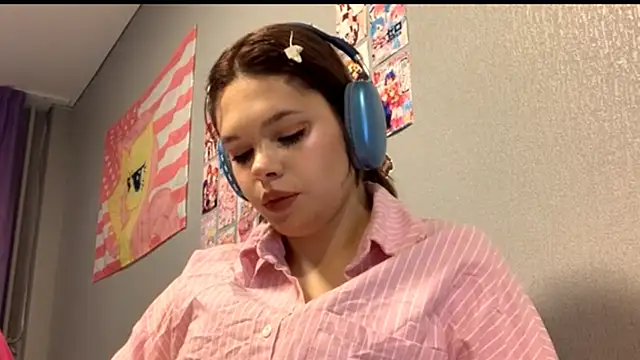 Iam_Eshly webcam
