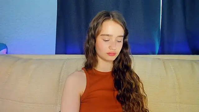 lovelyalivia webcam