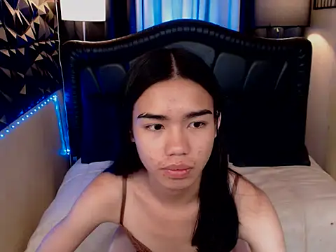 christine_pretty (T young) - LETS PLAY & HAVE FUN WITH ME TIL WE CUMM