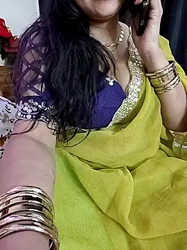 kaamuk_shweta webcam