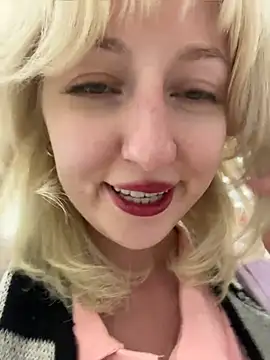 RonnieKiss webcam