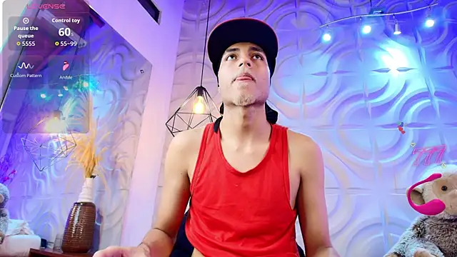 ItsZairen webcam