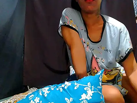 AwesomeMistress_Bigcock webcam