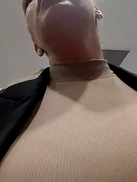 Dirtyfeelin webcam