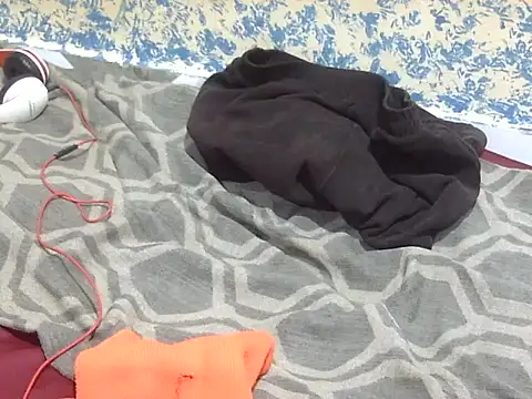 Latinian_cock webcam
