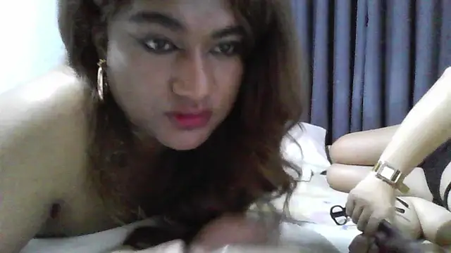 Elysia_Fox webcam
