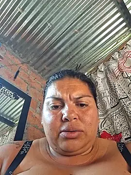 Juli_Powl webcam