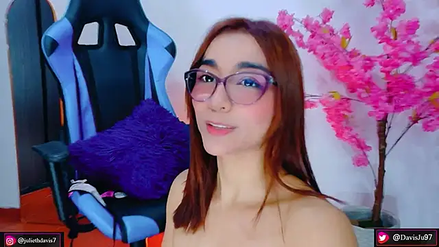 JulietaDavis webcam