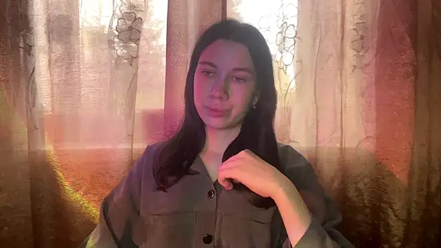 bellalovehugs (F teen) - support me ♡