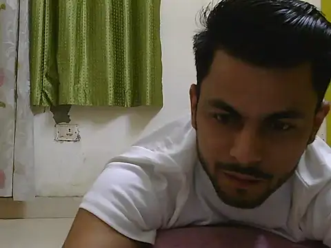 Stubborndesiboy webcam