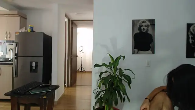 Ferotic_SexAddict webcam