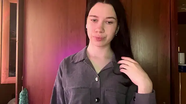 BellaLoveHugs webcam