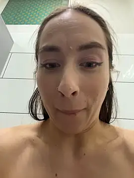 Holly_Play webcam