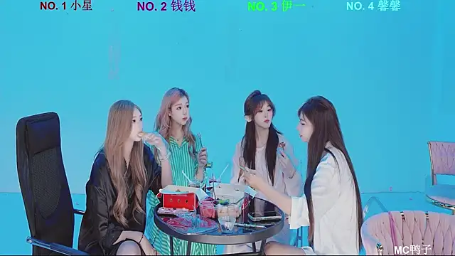 ZZ00033S live sex cam
