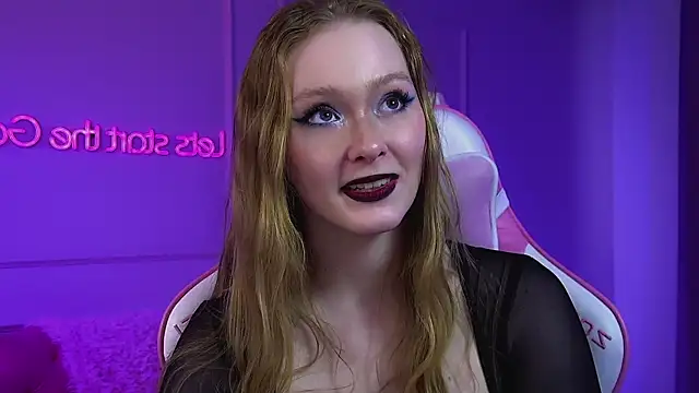 AgataFoxley webcam