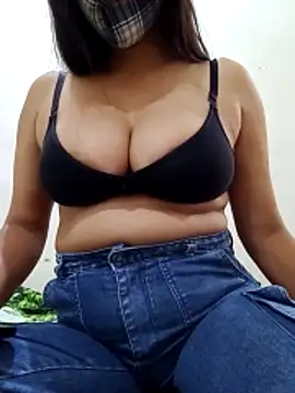ipsita-bold (F young) - Help me to buy sexy dresses for show