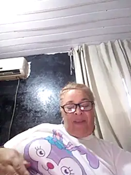 momismilf544 live sex cam