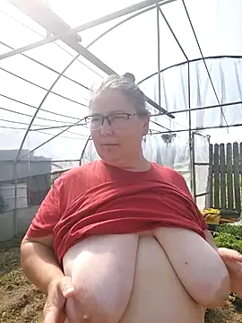 EmmaSquirt webcam