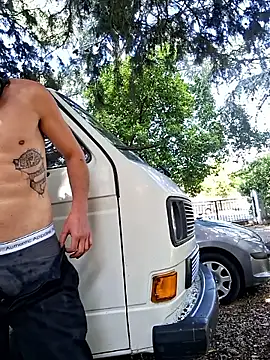 SexMachineMaks webcam