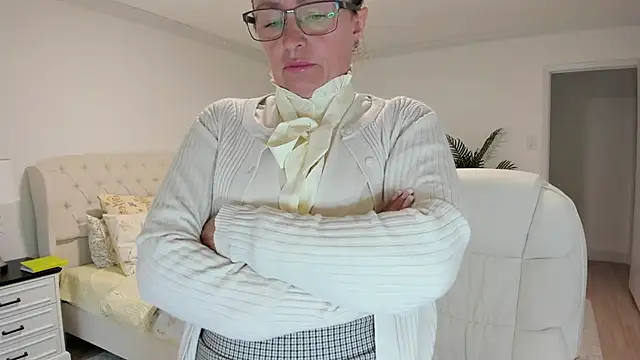 vika73 - Vika73's free webcam - UK Sex Cams
