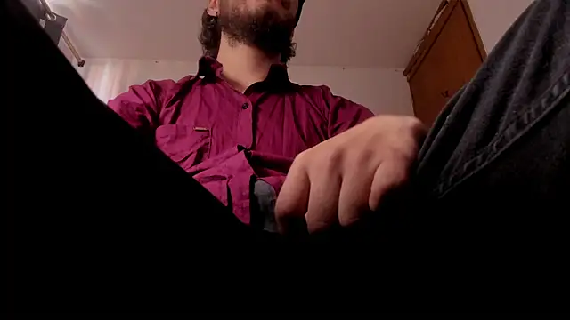 s_sven03 - S_sven03's free webcam - UK Sex Cams