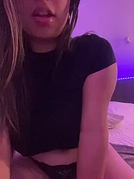 Lusty_Lunaa webcam