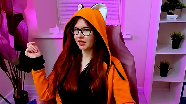 CarolGiggly webcam