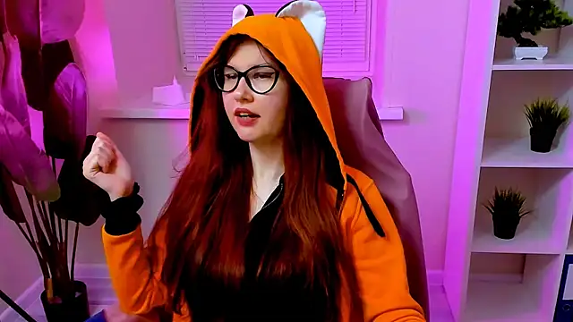 CarolGiggly webcam