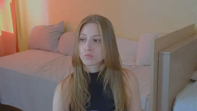 BritneyCruze webcam