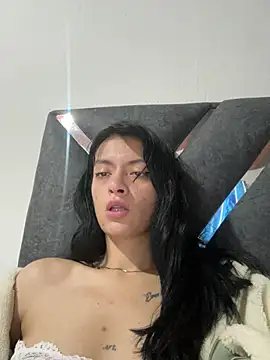 Webcam Model (LiaCollings)  is live.Free join now!