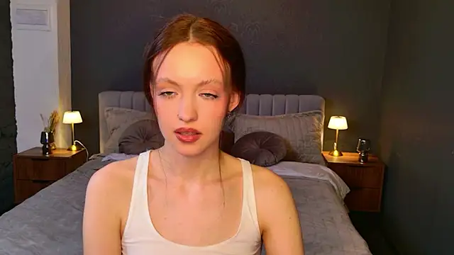 SallyPinkman webcam