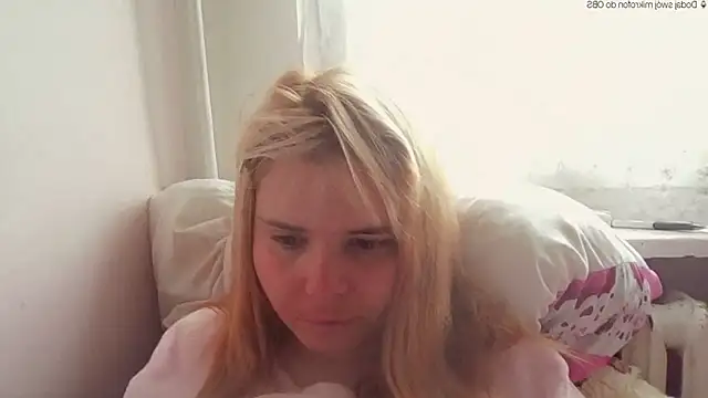 HornyElena webcam
