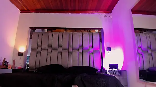 NikkySmiith webcam