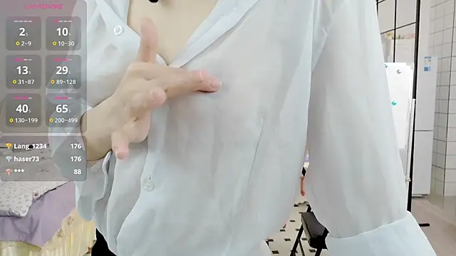 美女cosplay_LiLi在线直播