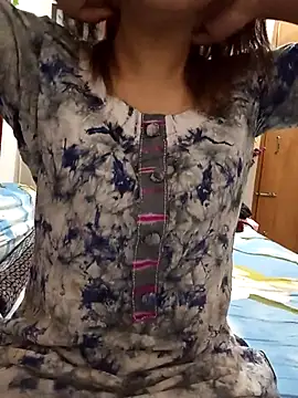 Tanha18 live sex cam