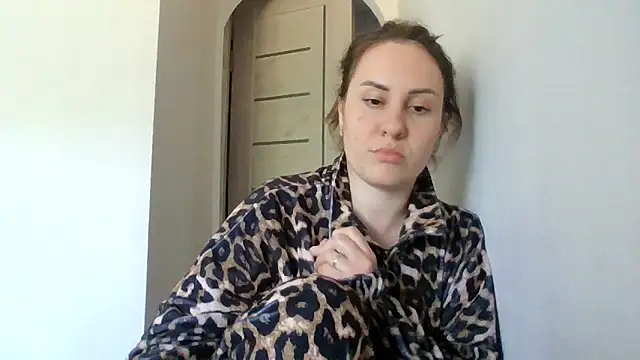 meadoweyes - MeadowEyes's free webcam - UK Sex Cams